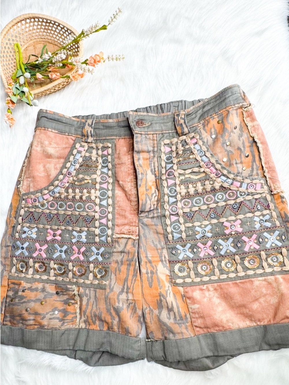 Free People One More Night Bohemian Patchwork Shorts Embellished Pockets Large - Picture 4 of 6